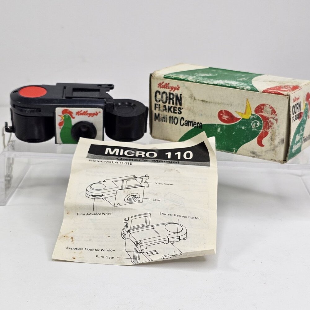 Vintage 90s Kellogg's Corn Flakes Mini 110 Camera Key Chain Cereal BOX & Man